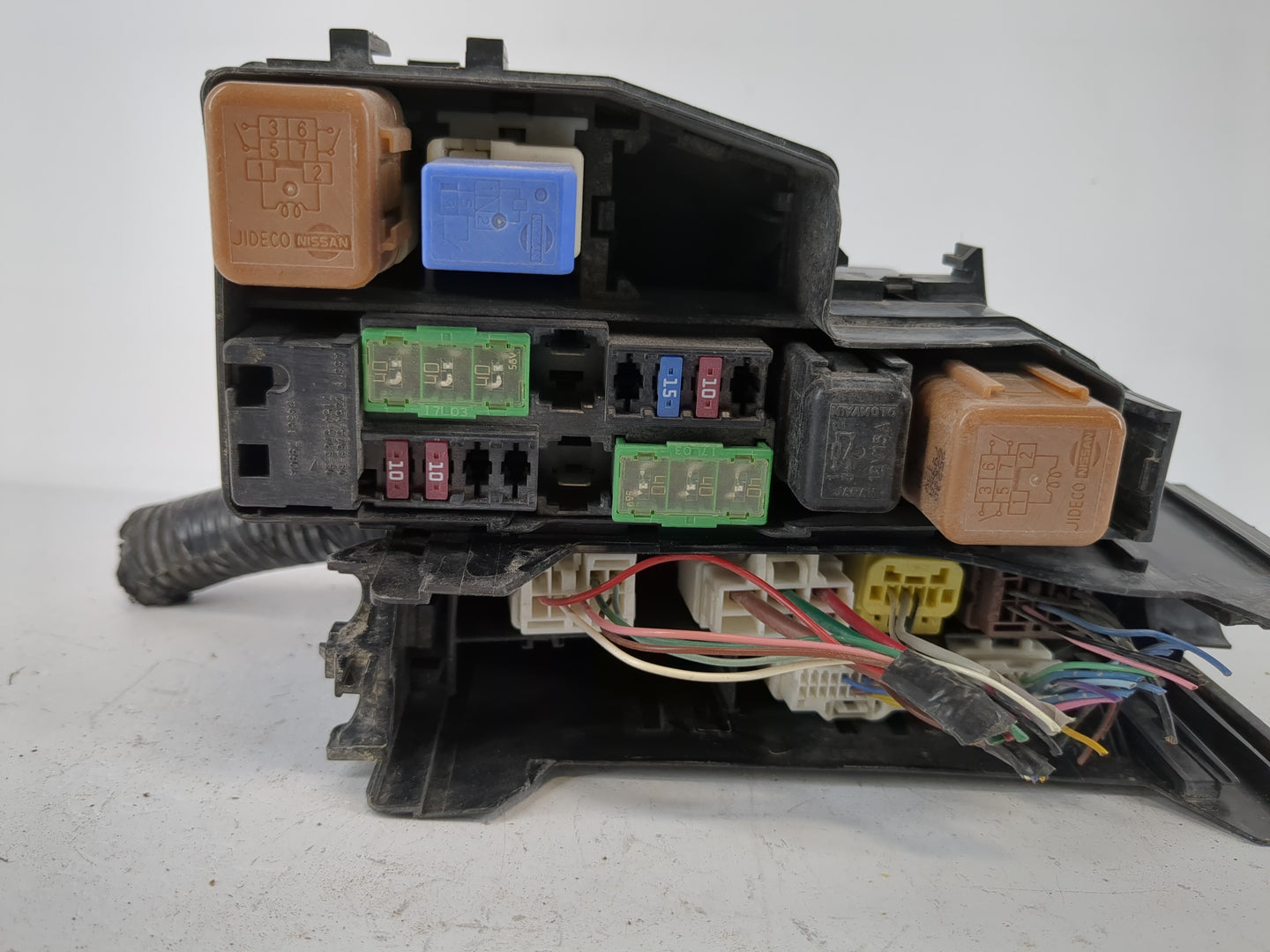 2018 Nissan Altima Fusebox Fuse Box Panel Relay Module P/N:7254-5763-30 Fits OEM Used Auto Parts - Oemusedautoparts1.com