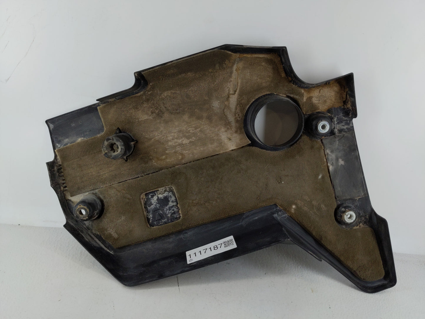 2018 Nissan Altima Engine Cover - Oemusedautoparts1.com
