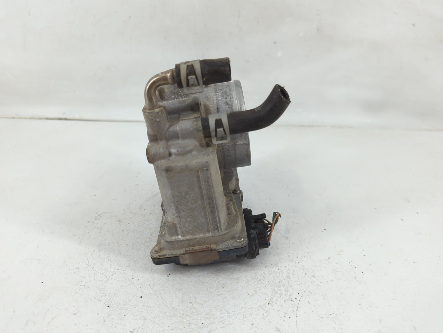 2013-2018 Nissan Altima Throttle Body P/N:3TA60-01 C Fits Fits 2013 2014 2015 2016 2017 2018 2019 2020 OEM Used Auto Parts -