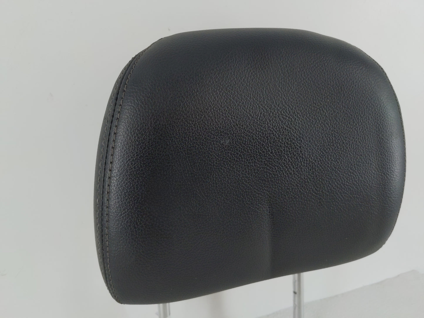 2018 Nissan Altima Headrest Head Rest Front Driver Passenger Seat Fits OEM Used Auto Parts - Oemusedautoparts1.com