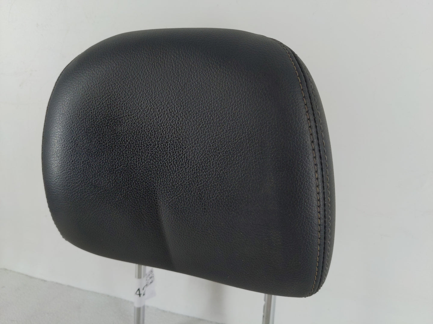 2018 Nissan Altima Headrest Head Rest Front Driver Passenger Seat Fits OEM Used Auto Parts - Oemusedautoparts1.com