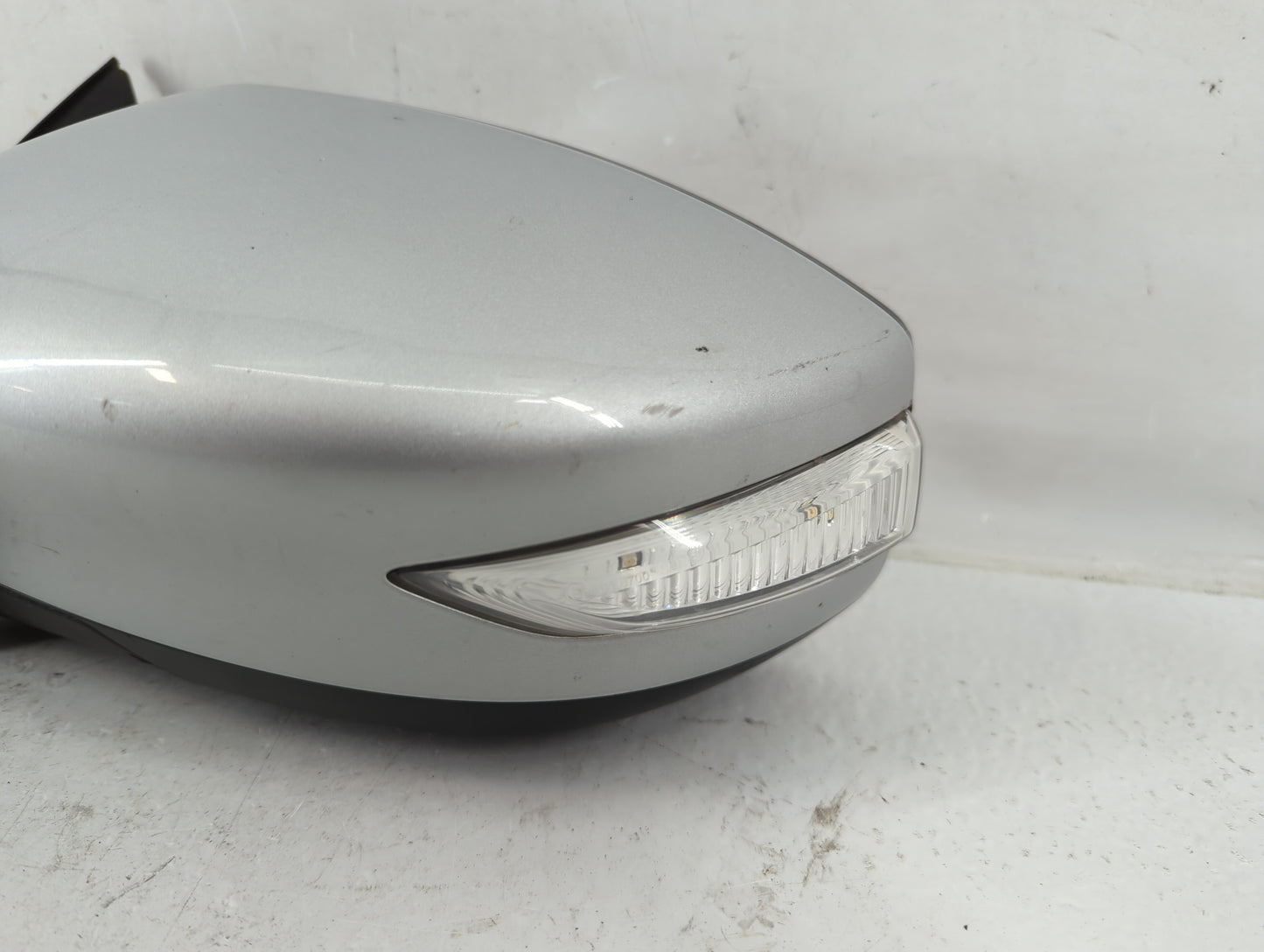 2013-2018 Nissan Altima Driver Side View Mirror - Left Door Mirror OEM Used - Oemusedautoparts1.com