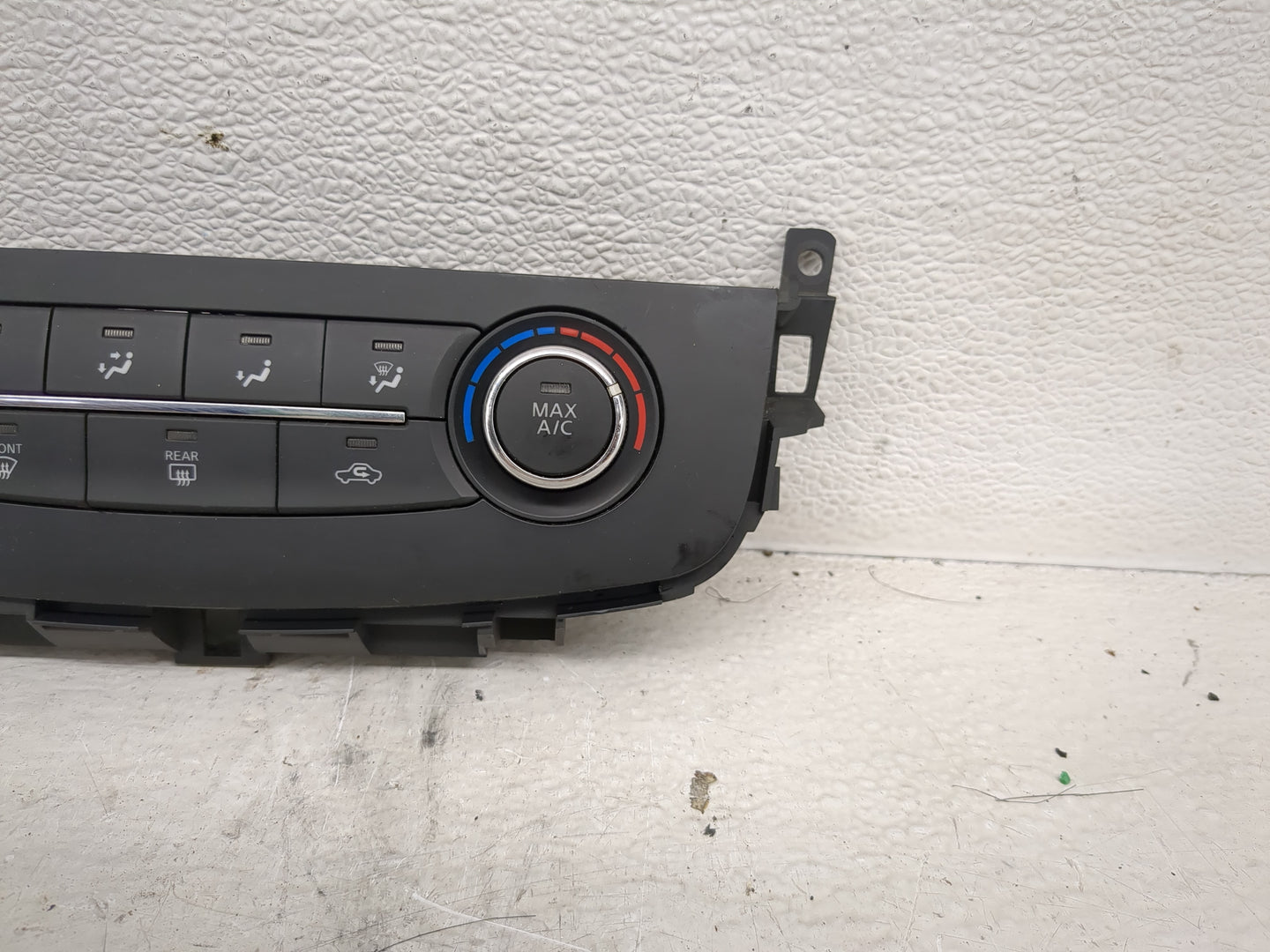 2016-2018 Nissan Altima Climate Control Module Temperature AC/Heater Replacement Fits Fits 2016 2017 2018 OEM Used Auto Part