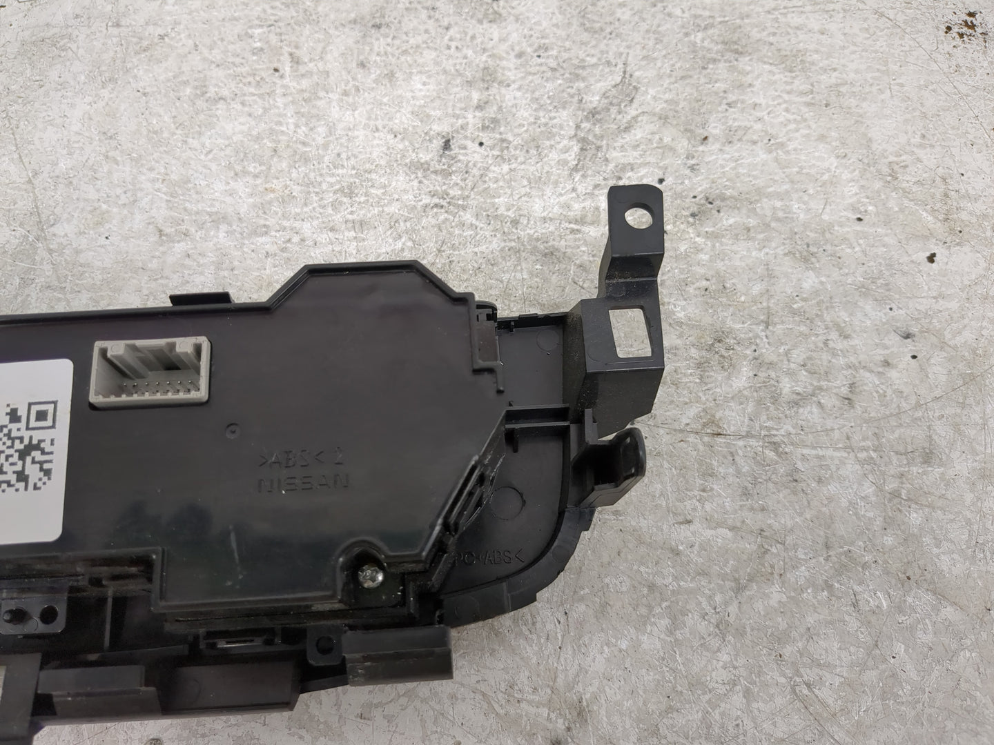 2016-2018 Nissan Altima Climate Control Module Temperature AC/Heater Replacement Fits Fits 2016 2017 2018 OEM Used Auto Part