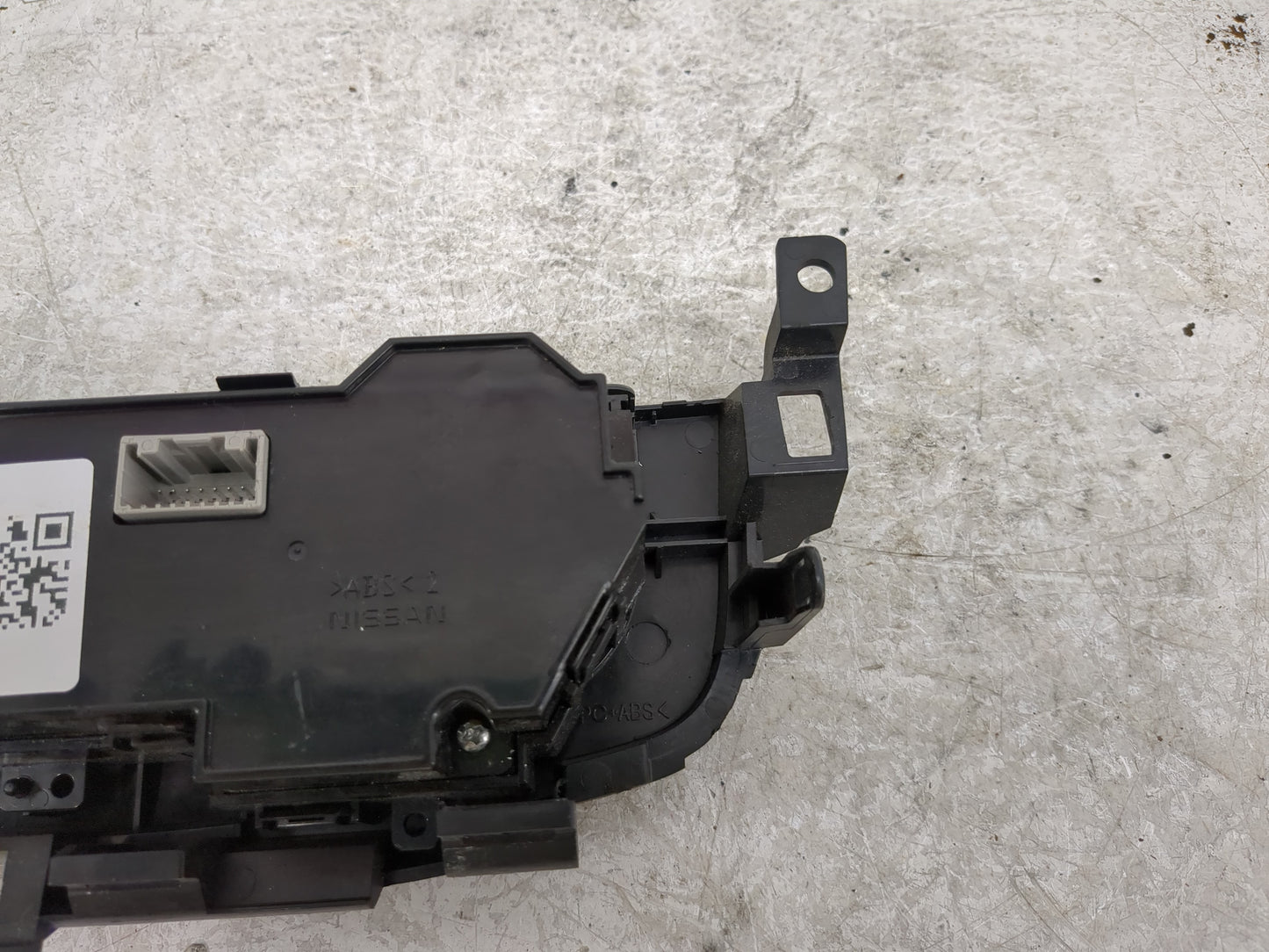 2016-2018 Nissan Altima Climate Control Module Temperature AC/Heater Replacement Fits Fits 2016 2017 2018 OEM Used Auto Part