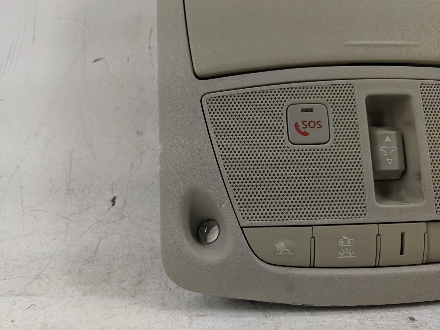 2018 Nissan Altima Overhead Roof Console - Oemusedautoparts1.com