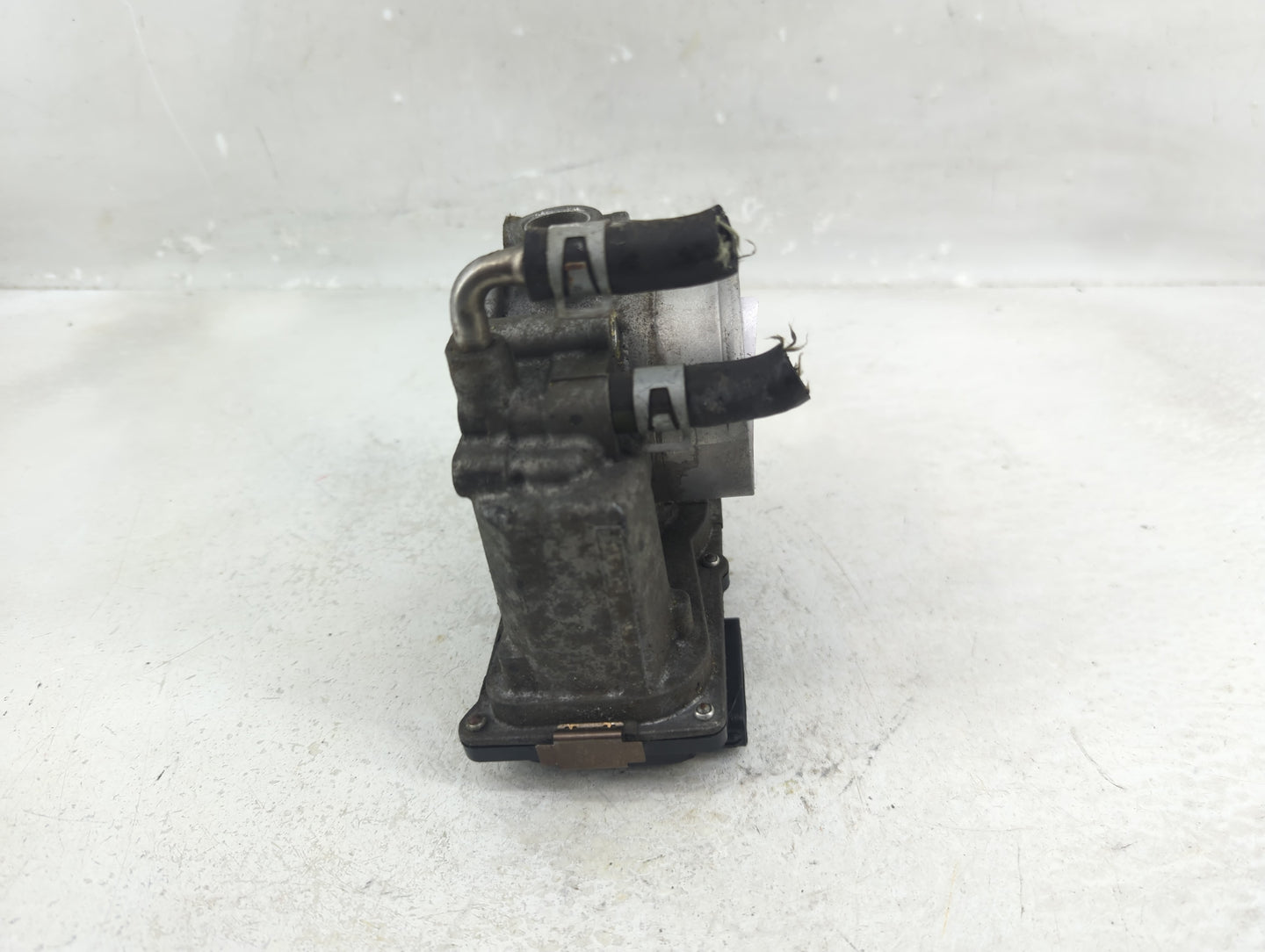 2013-2018 Nissan Altima Throttle Body P/N:3TA60-01 Fits Fits 2013 2014 2015 2016 2017 2018 2019 2020 OEM Used Auto Parts - O