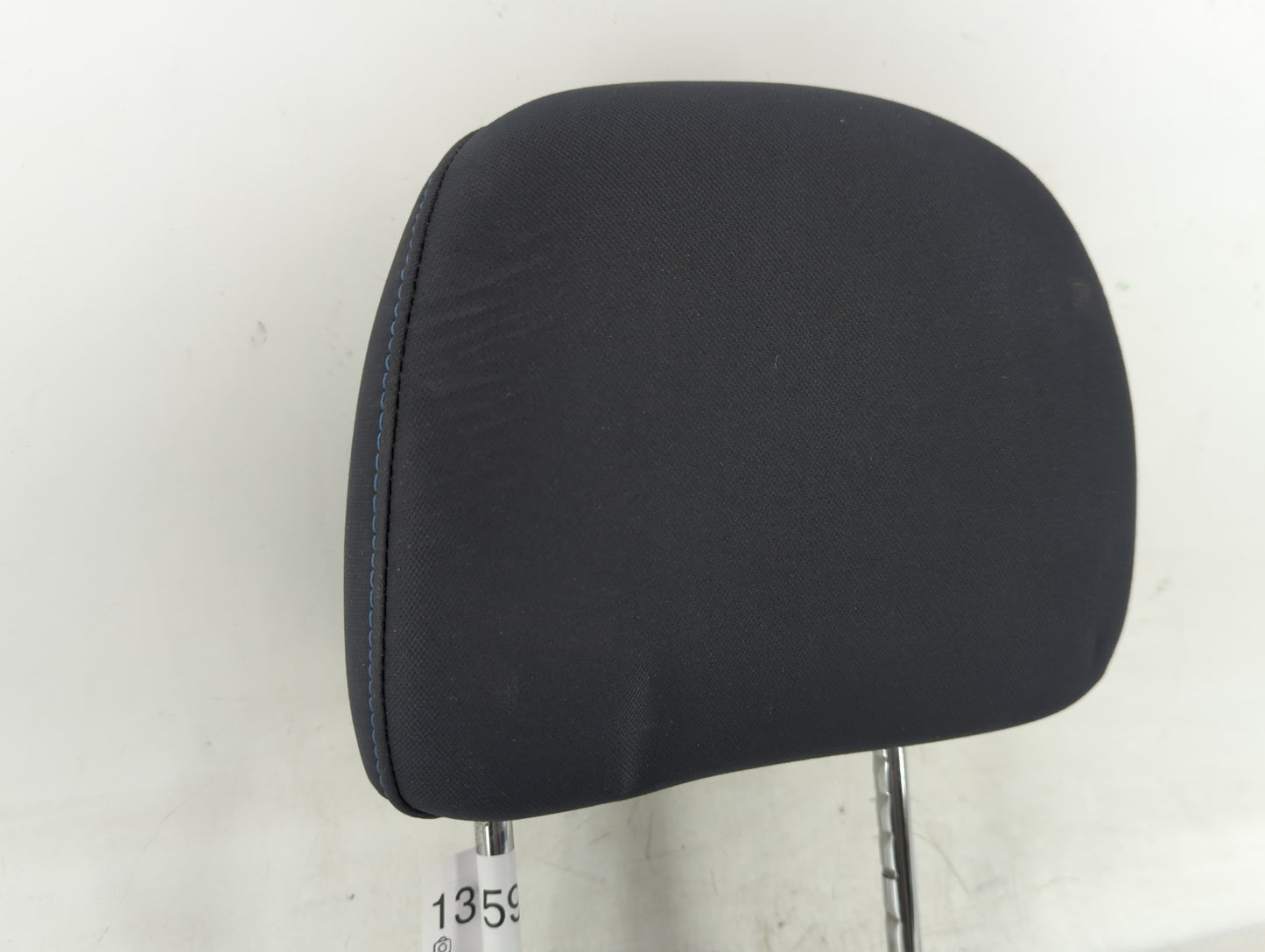 2017-2018 Nissan Altima Headrest Head Rest Front Driver Passenger Seat - Oemusedautoparts1.com