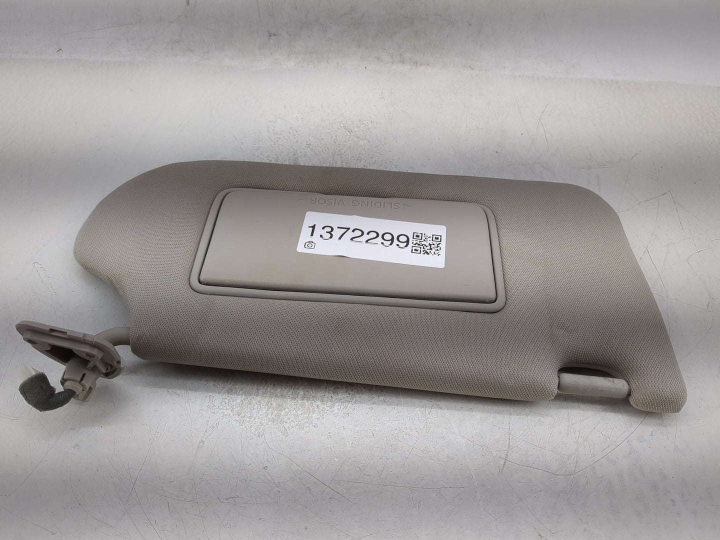 2013-2018 Nissan Altima Sun Visor Shade Replacement Passenger Right Mirror Fits Fits 2013 2014 2015 2016 2017 2018 OEM Used 