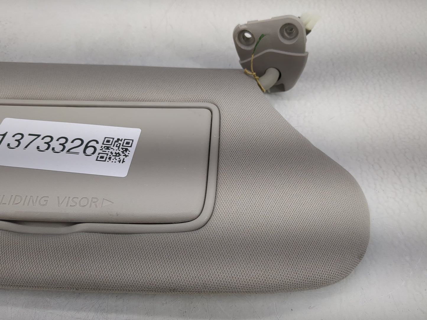 2013-2018 Nissan Altima Sun Visor Shade Replacement Passenger Right Mirror Fits Fits 2013 2014 2015 2016 2017 2018 OEM Used 