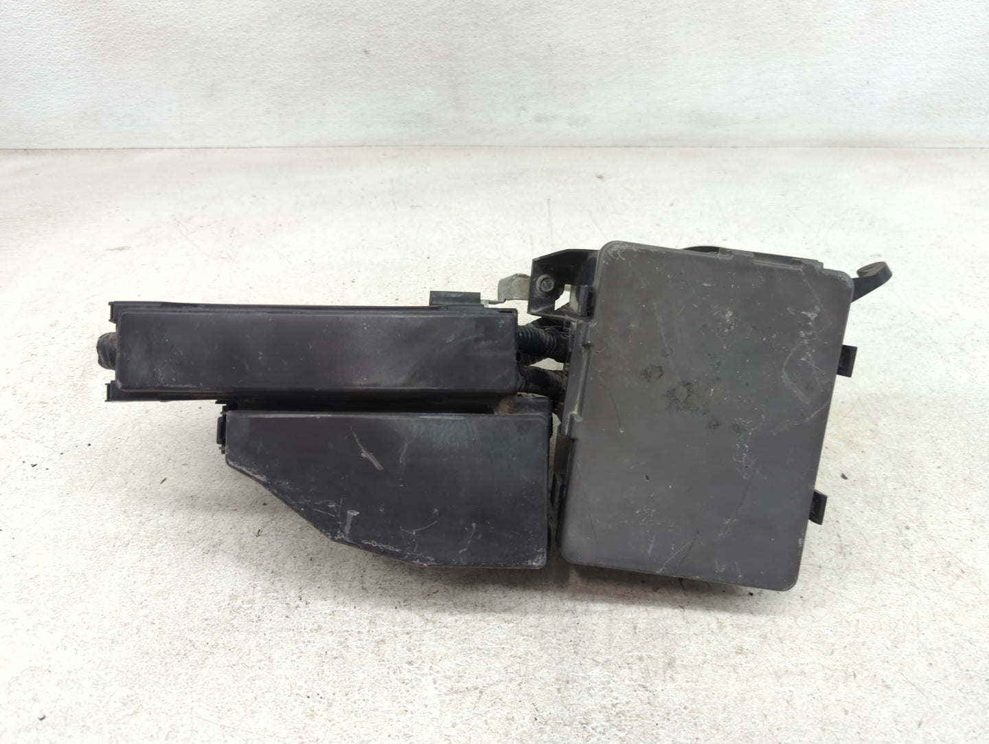2018 Nissan Altima Fusebox Fuse Box Panel Relay Module P/N:4912 Fits OEM Used Auto Parts - Oemusedautoparts1.com