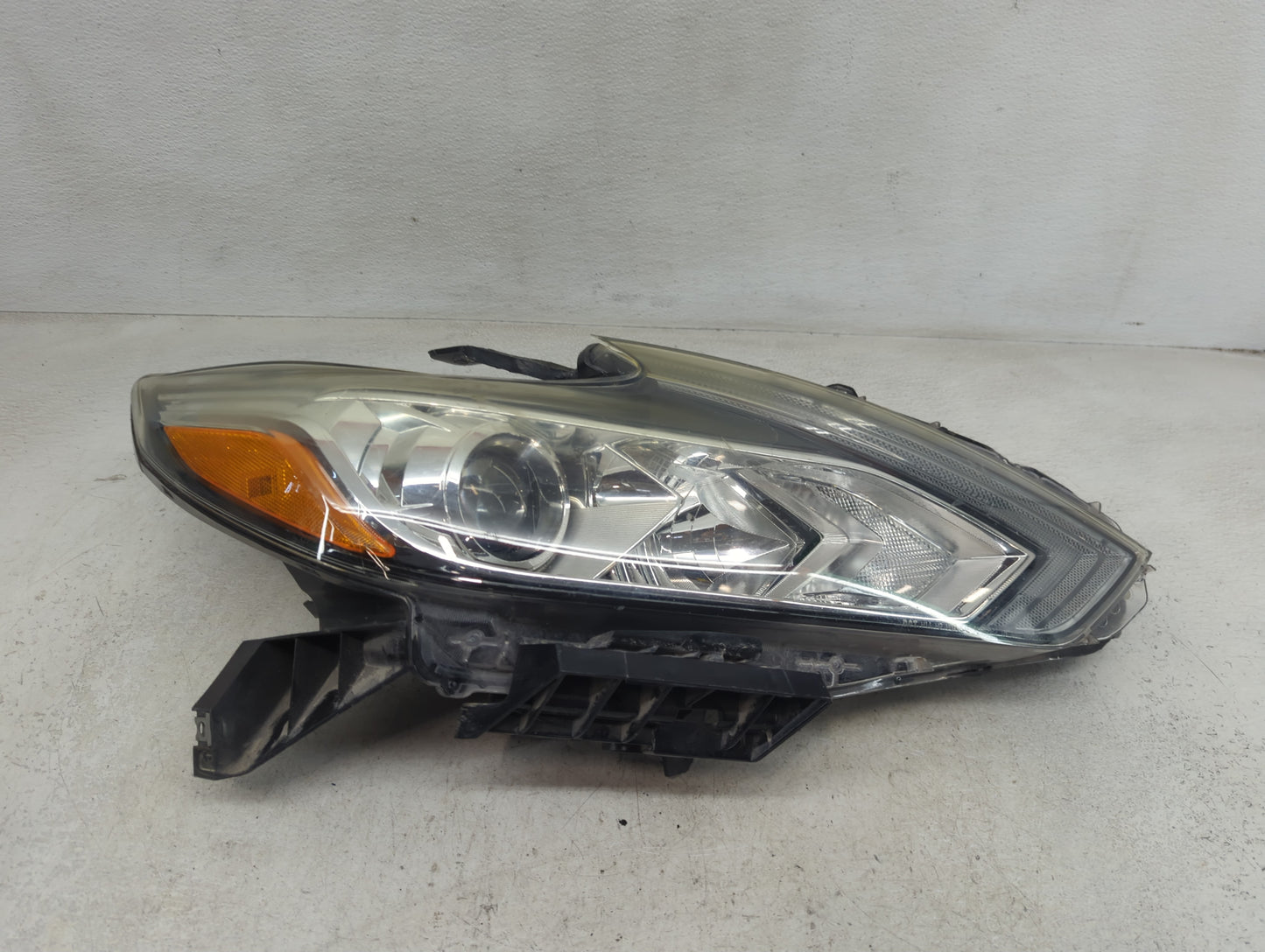 2016-2018 Nissan Altima Passenger Right Oem Head Light Headlight Lamp - Oemusedautoparts1.com