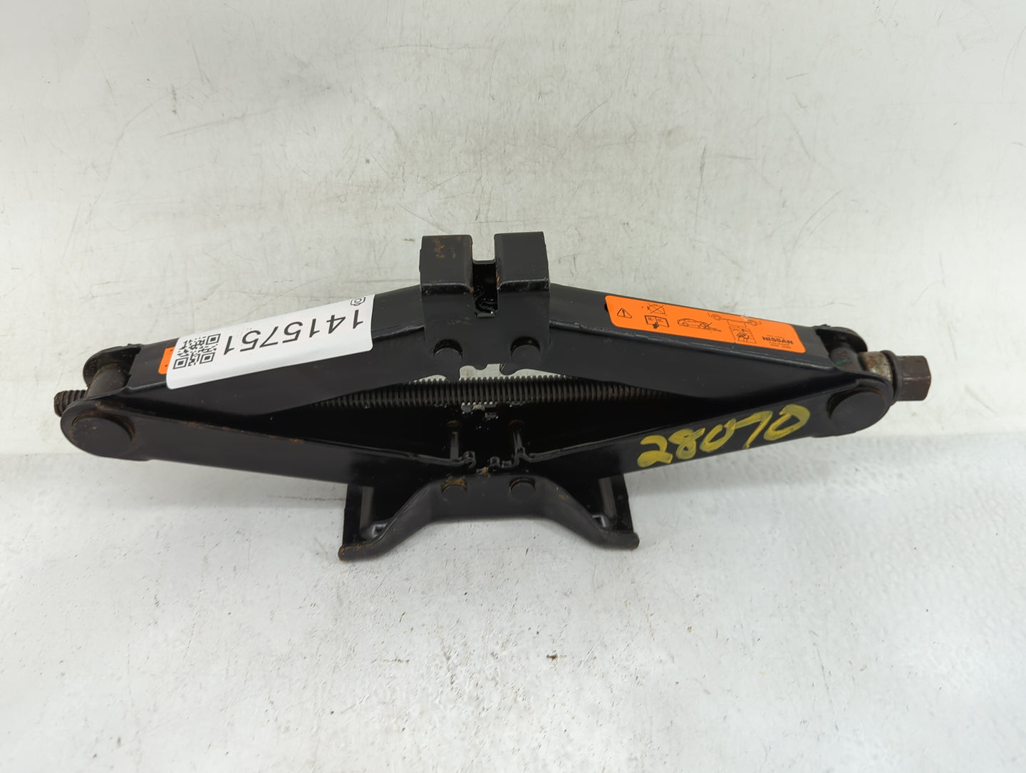 2018 Nissan Altima Spare Scissor Car Jack 1415751 - Oemusedautoparts1.com