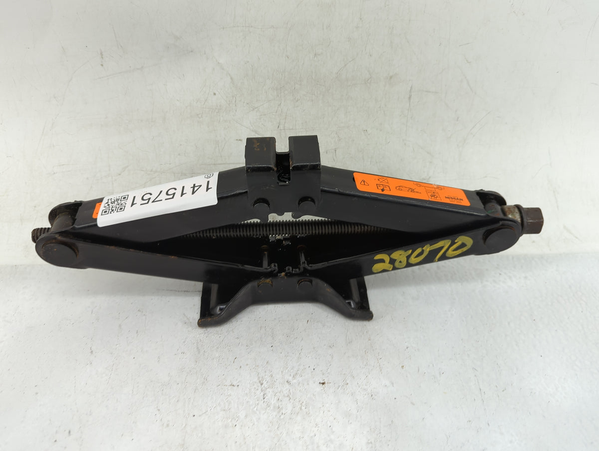 2018 Nissan Altima Spare Scissor Car Jack 1415751 - Oemusedautoparts1.com
