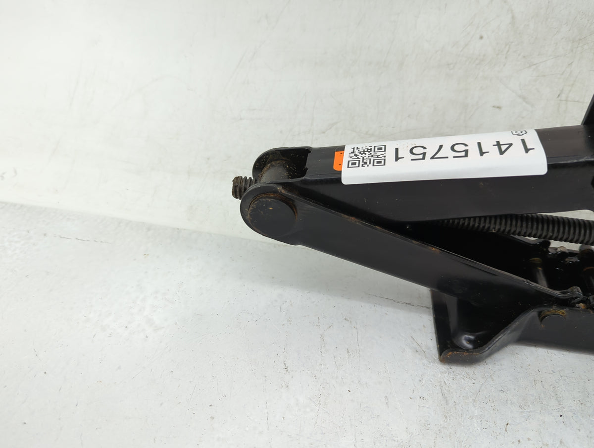2018 Nissan Altima Spare Scissor Car Jack 1415751 - Oemusedautoparts1.com