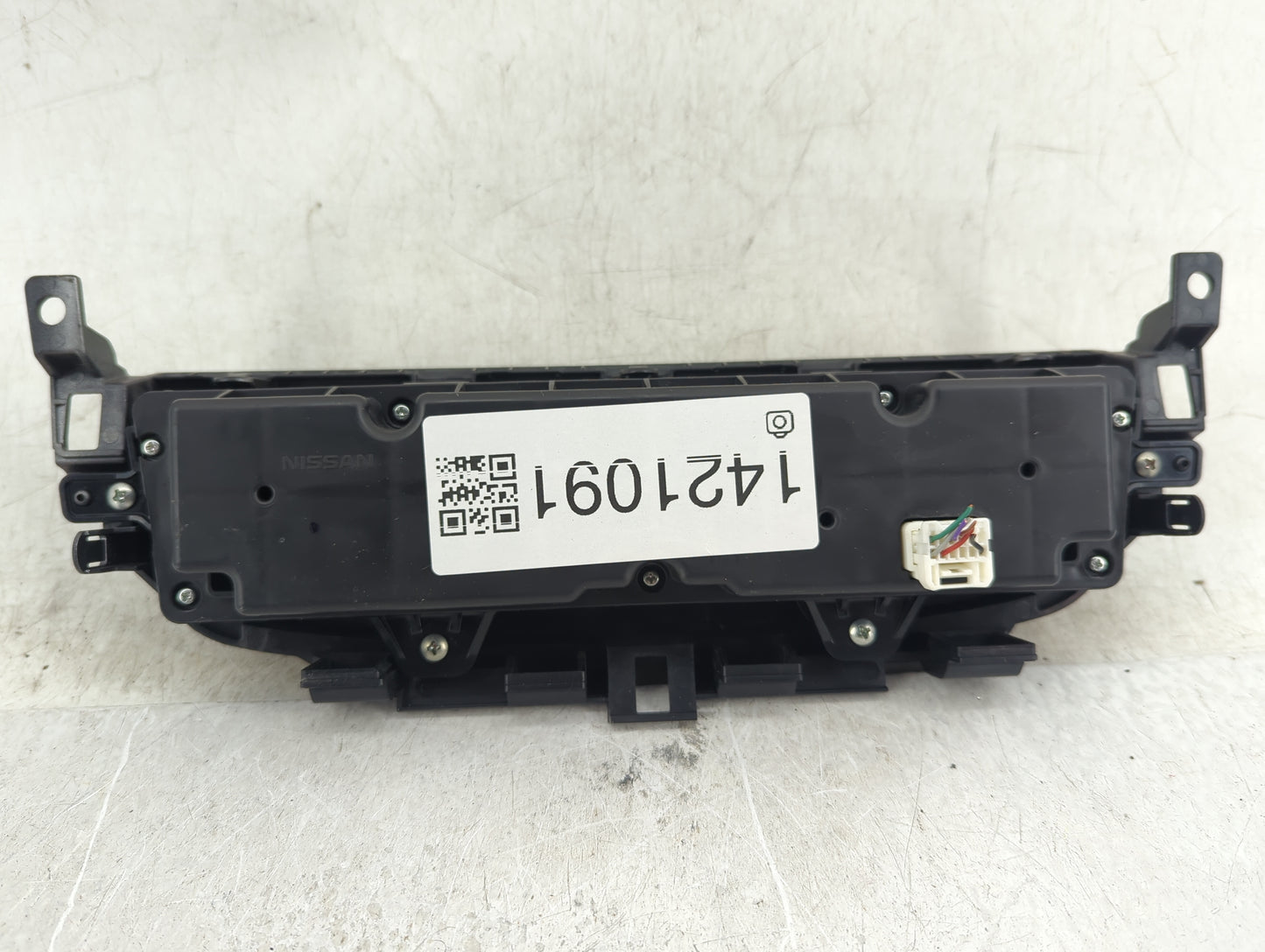 2016-2018 Nissan Altima Climate Control Module Temperature AC/Heater Replacement Fits Fits 2016 2017 2018 OEM Used Auto Part