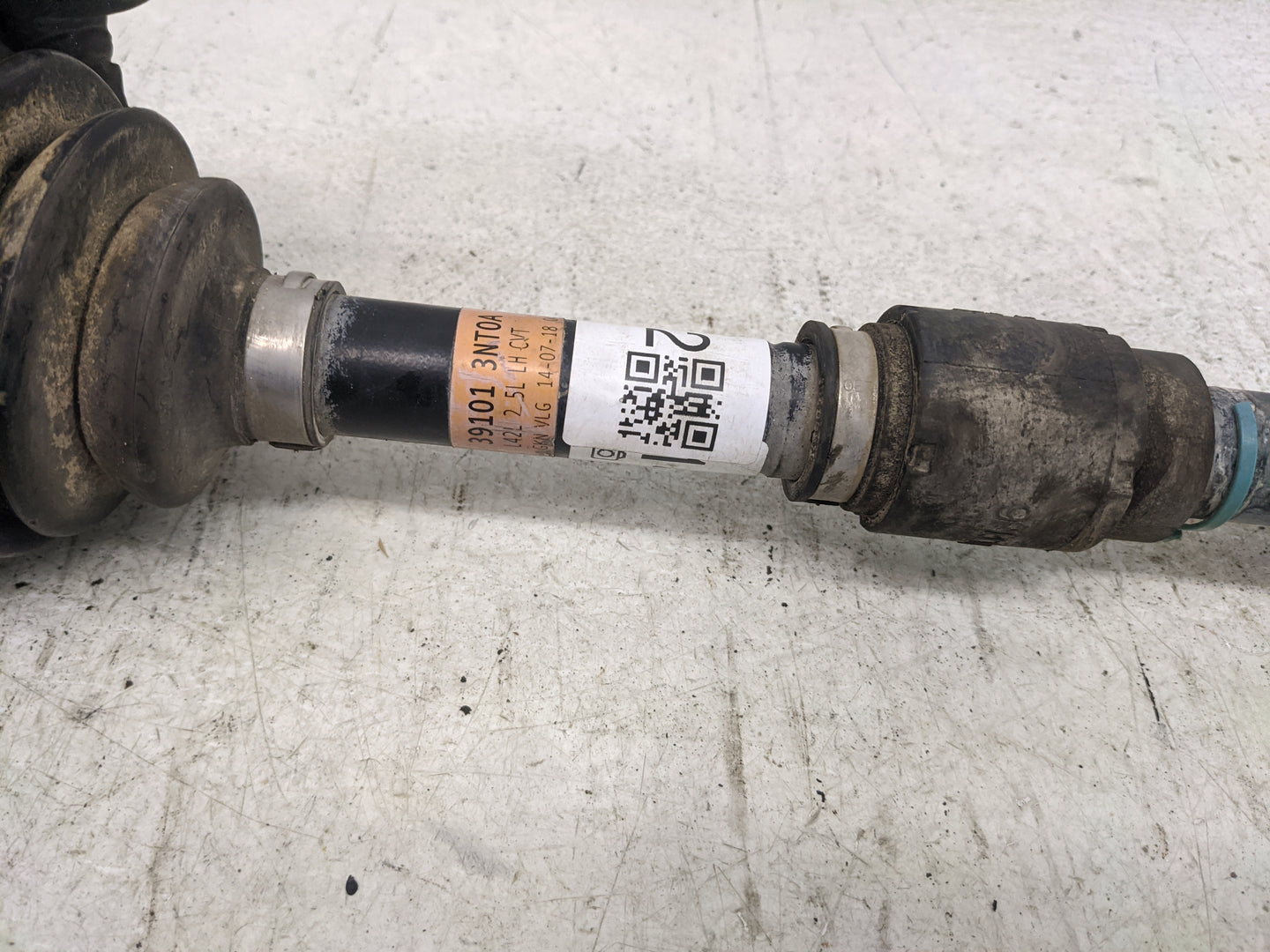 2013-2018 Nissan Altima Axle Shaft Front Driver Cv C/v - Oemusedautoparts1.com