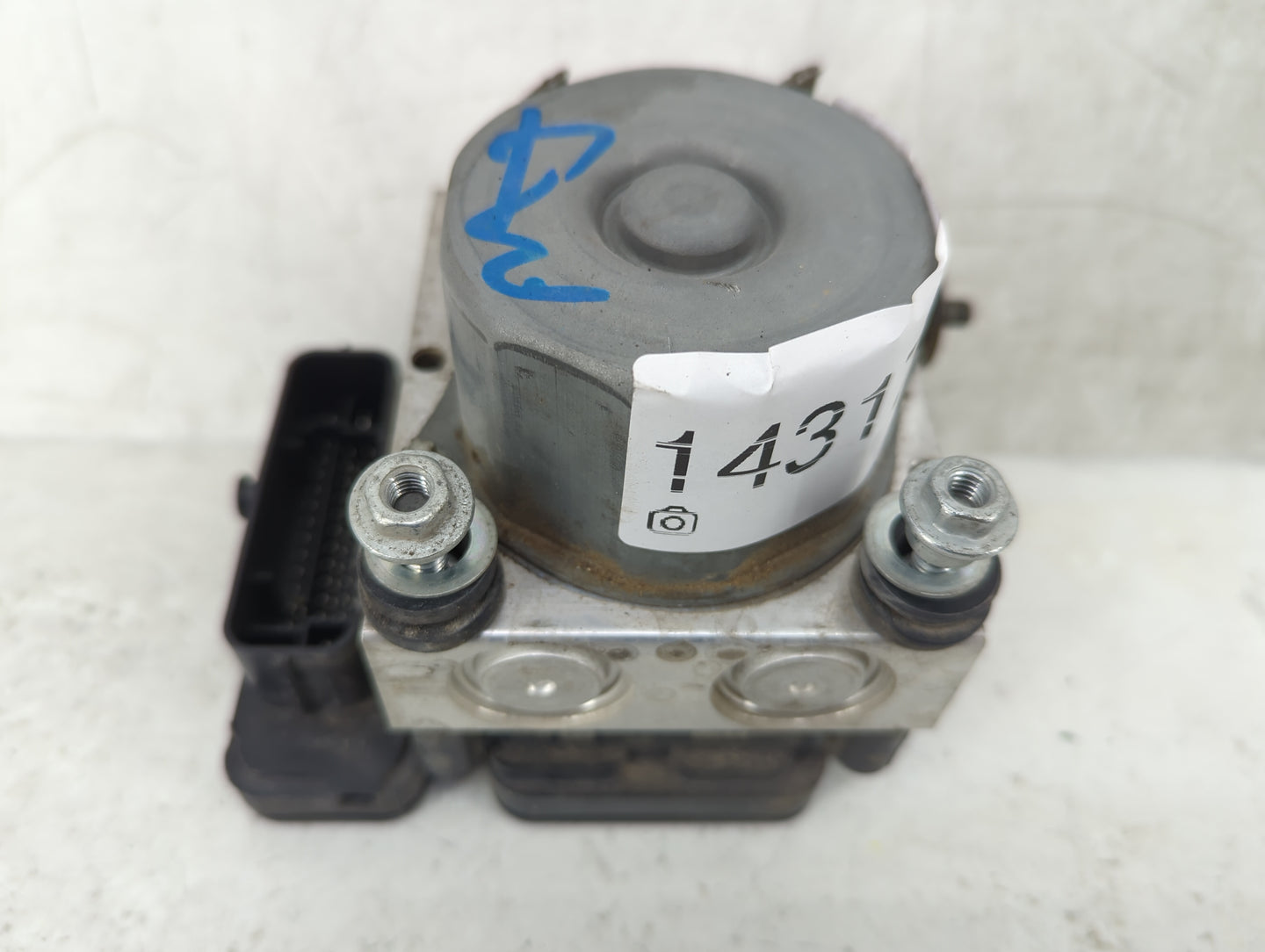 2018 Nissan Altima ABS Pump Control Module Replacement P/N:47660-9HU0A Fits OEM Used Auto Parts - Oemusedautoparts1.com