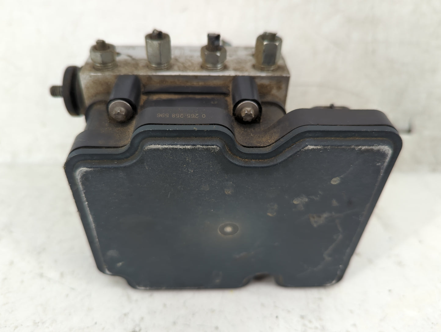 2018 Nissan Altima ABS Pump Control Module Replacement P/N:47660-9HU0A Fits OEM Used Auto Parts - Oemusedautoparts1.com