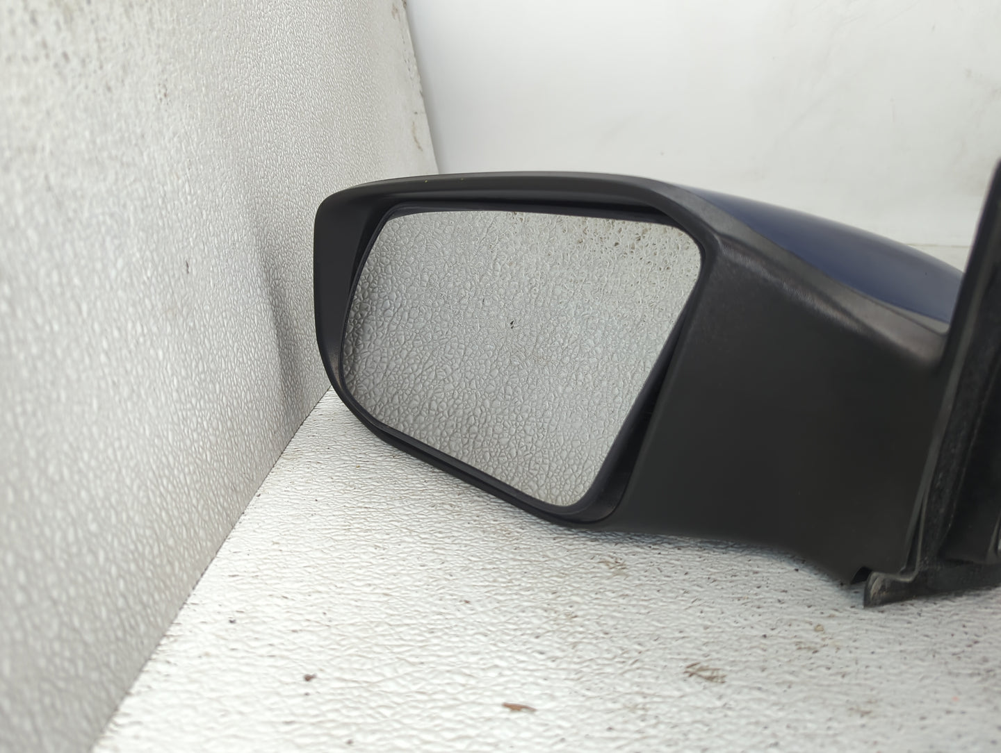 2013-2018 Nissan Altima Driver Side View Mirror - Left Door Mirror OEM Used - Oemusedautoparts1.com