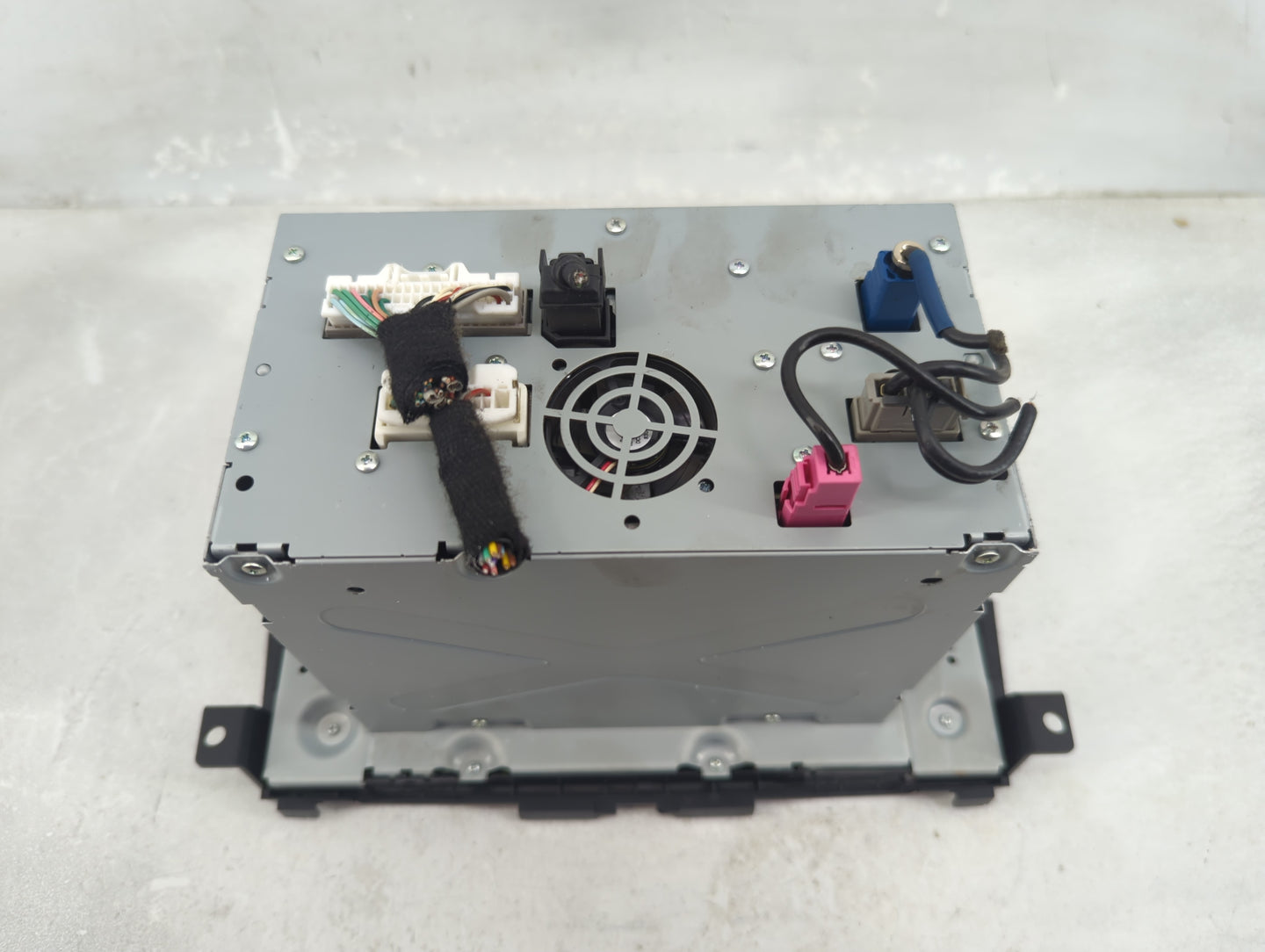 2018 Nissan Altima Radio AM FM Cd Player Receiver Replacement P/N:25915 9HU0C Fits OEM Used Auto Parts - Oemusedautoparts1.c