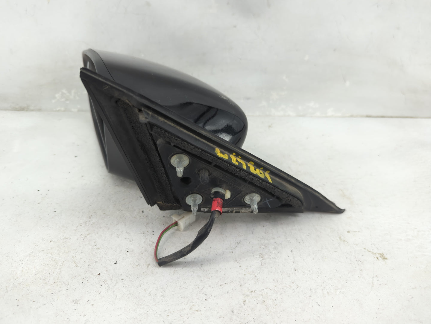 2013-2018 Nissan Altima Driver Side View Mirror - Left Door Mirror OEM Used - Oemusedautoparts1.com