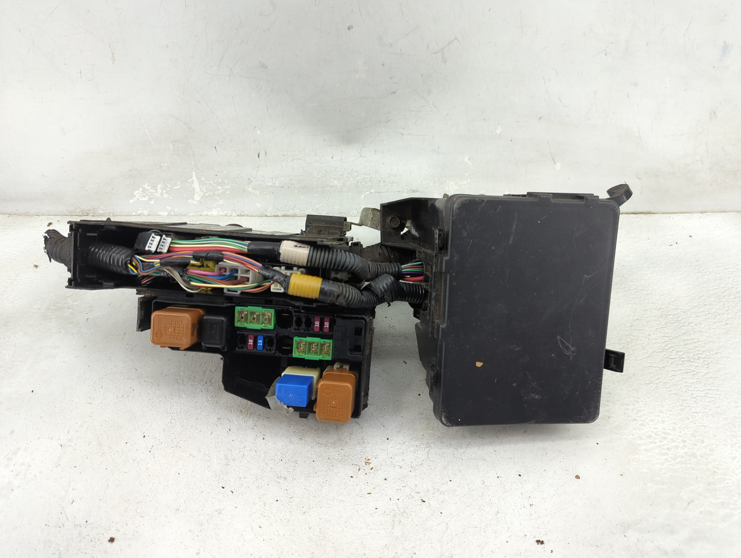 2018 Nissan Altima Fusebox Fuse Box Panel Relay Module Fits OEM Used Auto Parts - Oemusedautoparts1.com
