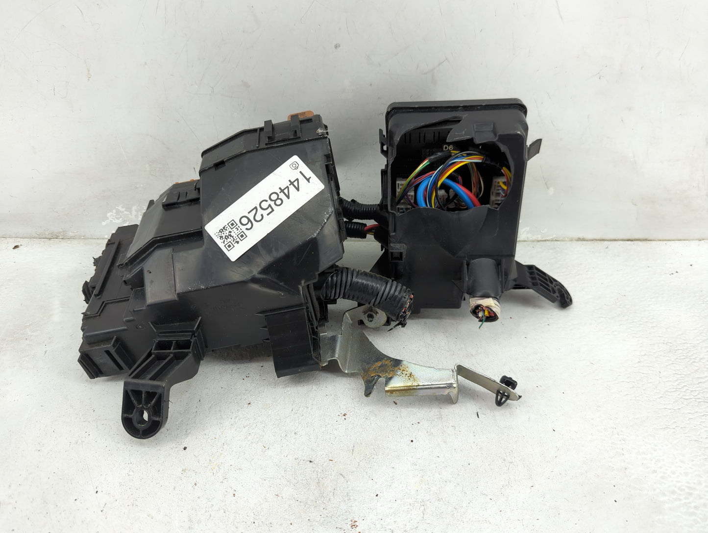 2018 Nissan Altima Fusebox Fuse Box Panel Relay Module Fits OEM Used Auto Parts - Oemusedautoparts1.com
