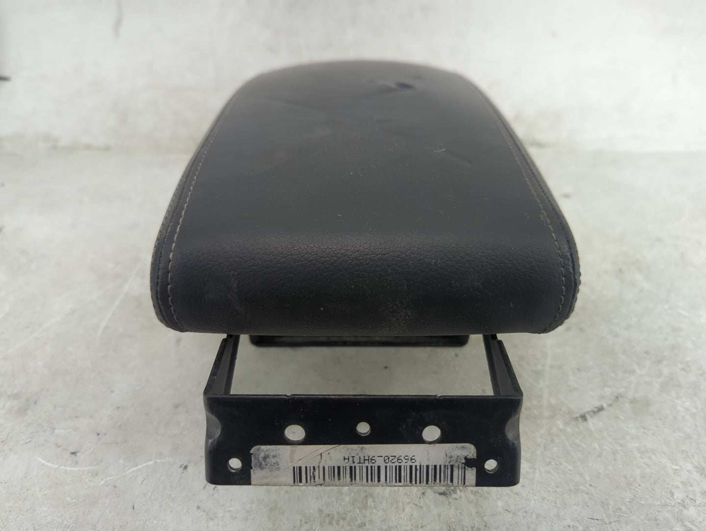 2018 Nissan Altima Center Floor Console Black - Oemusedautoparts1.com