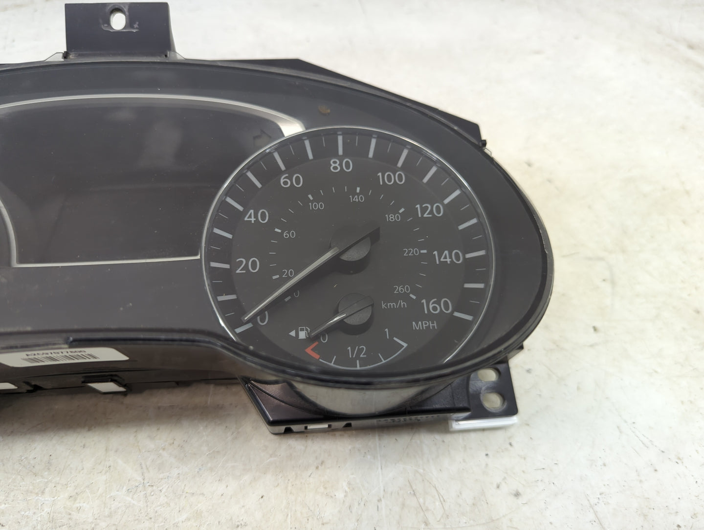 2018-2018 Nissan Altima Speedometer Instrument Cluster Gauges - Oemusedautoparts1.com