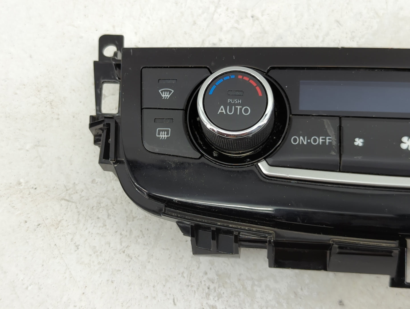 2016-2018 Nissan Altima Climate Control Module Temperature AC/Heater Replacement P/N:27500 9HU0A Fits Fits 2016 2017 2018 OE