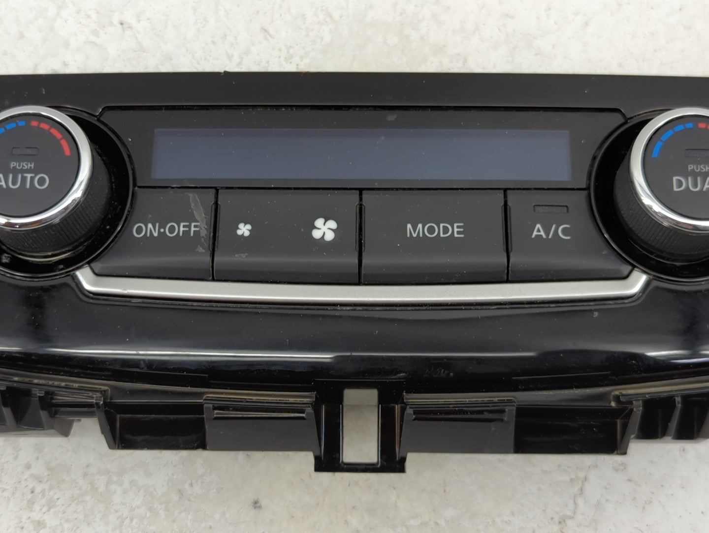 2016-2018 Nissan Altima Climate Control Module Temperature AC/Heater Replacement P/N:27500 9HU0A Fits Fits 2016 2017 2018 OE