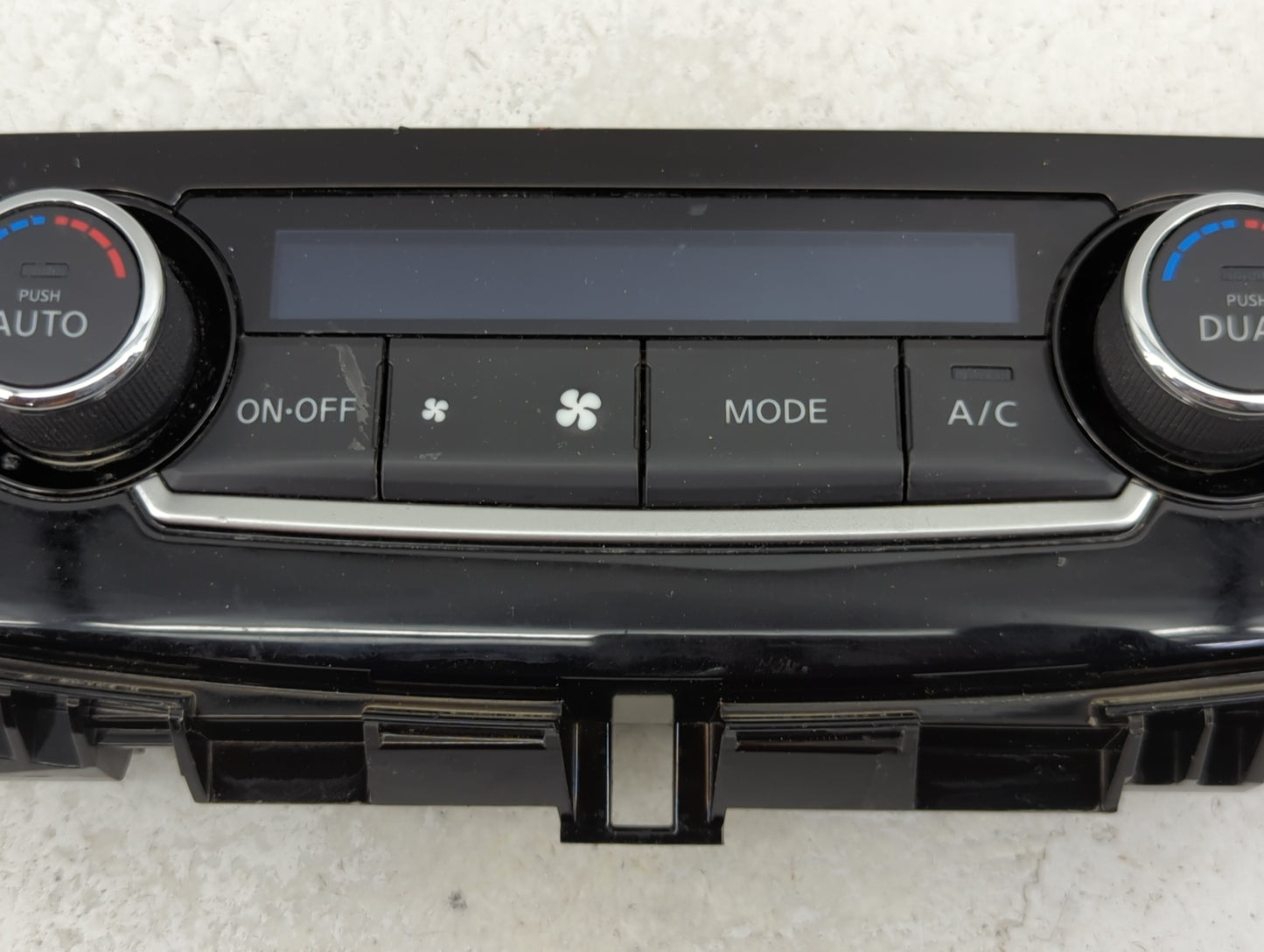 2016-2018 Nissan Altima Climate Control Module Temperature AC/Heater Replacement P/N:27500 9HU0A Fits Fits 2016 2017 2018 OE