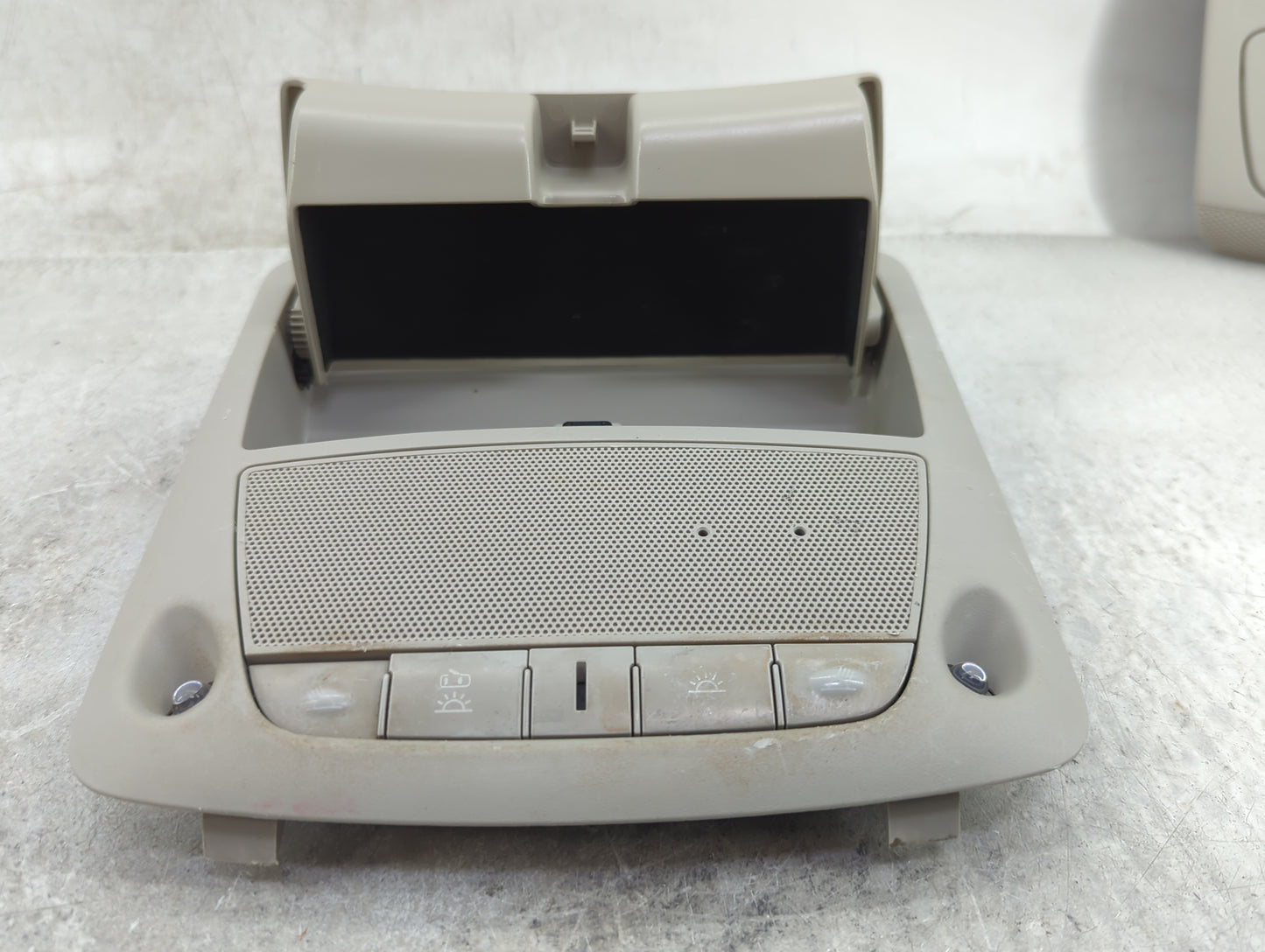 2018 Nissan Altima Overhead Roof Console - Oemusedautoparts1.com
