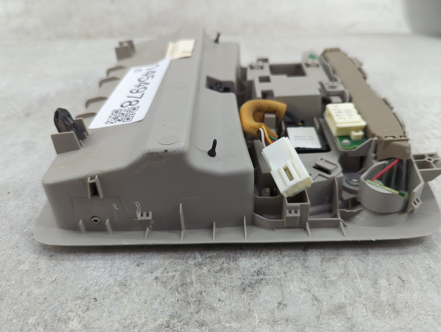 2018 Nissan Altima Overhead Roof Console - Oemusedautoparts1.com