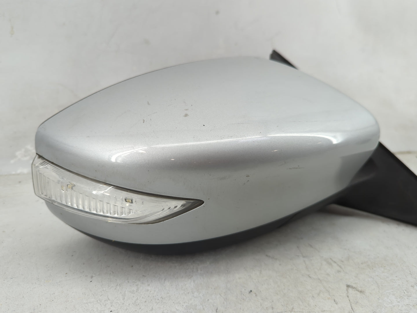 2013-2018 Nissan Altima Passenger Side View Mirror - Right Door Mirror OEM Used - Oemusedautoparts1.com