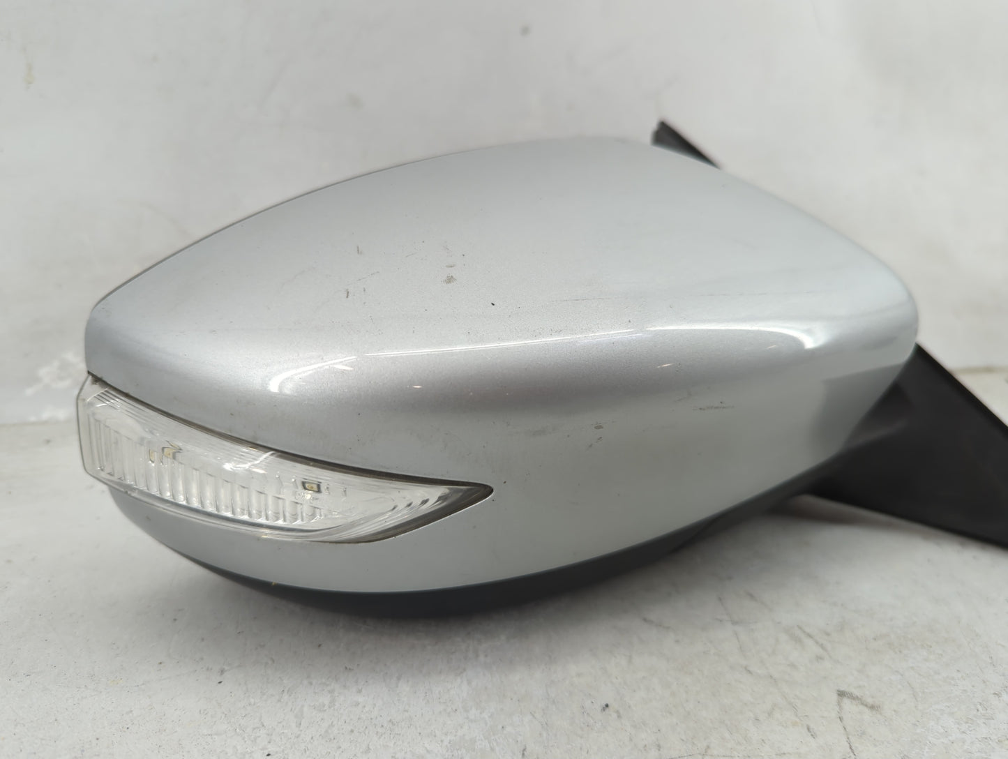 2013-2018 Nissan Altima Passenger Side View Mirror - Right Door Mirror OEM Used - Oemusedautoparts1.com
