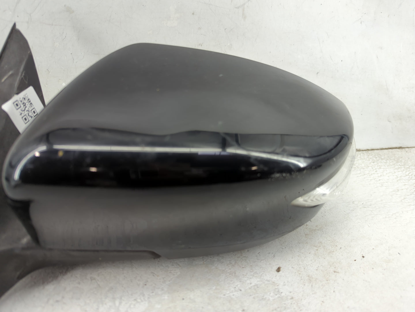 2013-2018 Nissan Altima Driver Side View Mirror - Left Door Mirror OEM Used - Oemusedautoparts1.com