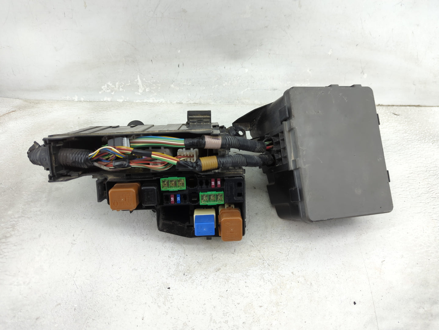 2018 Nissan Altima Fusebox Fuse Box Panel Relay Module Fits OEM Used Auto Parts - Oemusedautoparts1.com