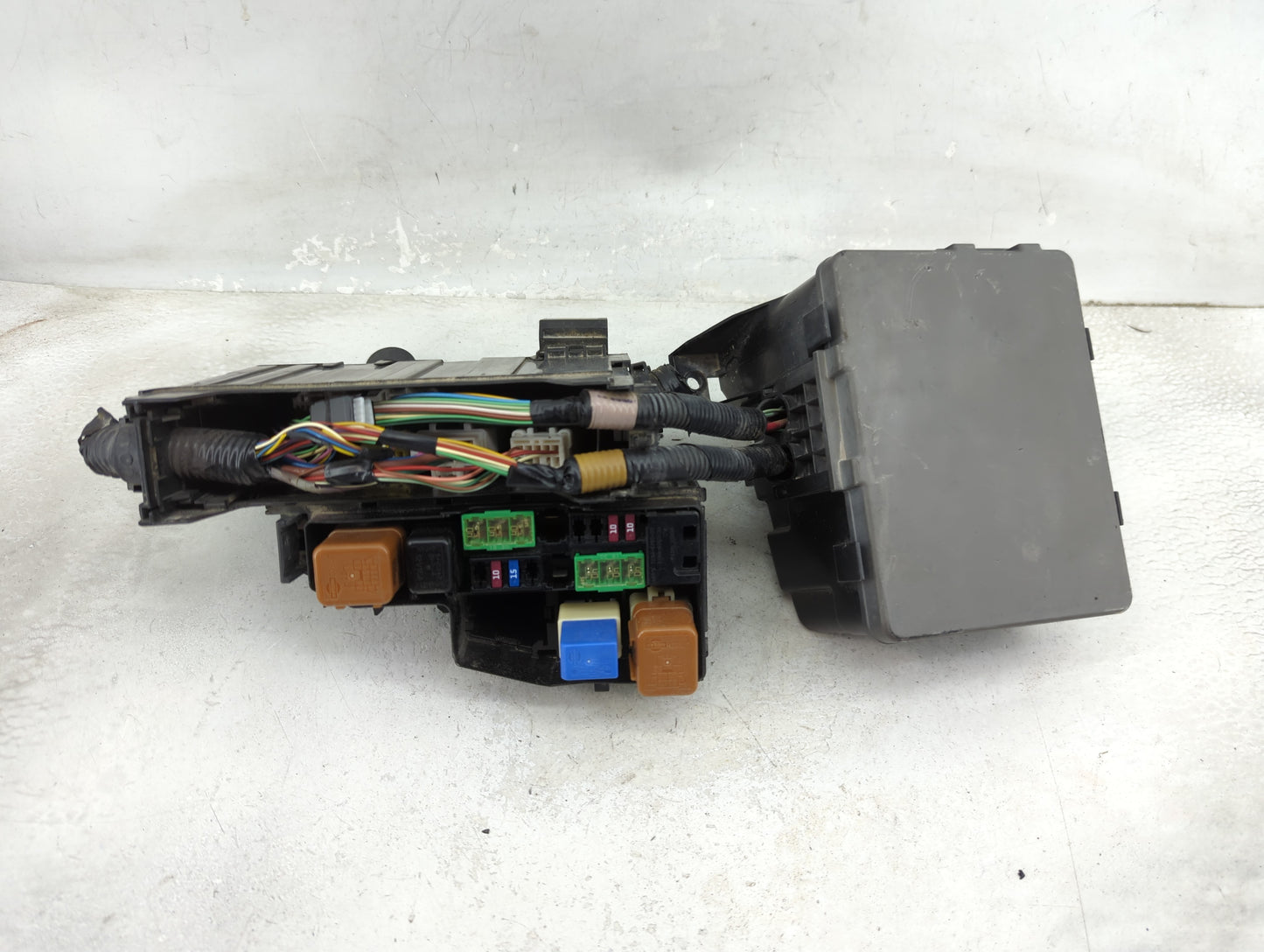 2018 Nissan Altima Fusebox Fuse Box Panel Relay Module Fits OEM Used Auto Parts - Oemusedautoparts1.com