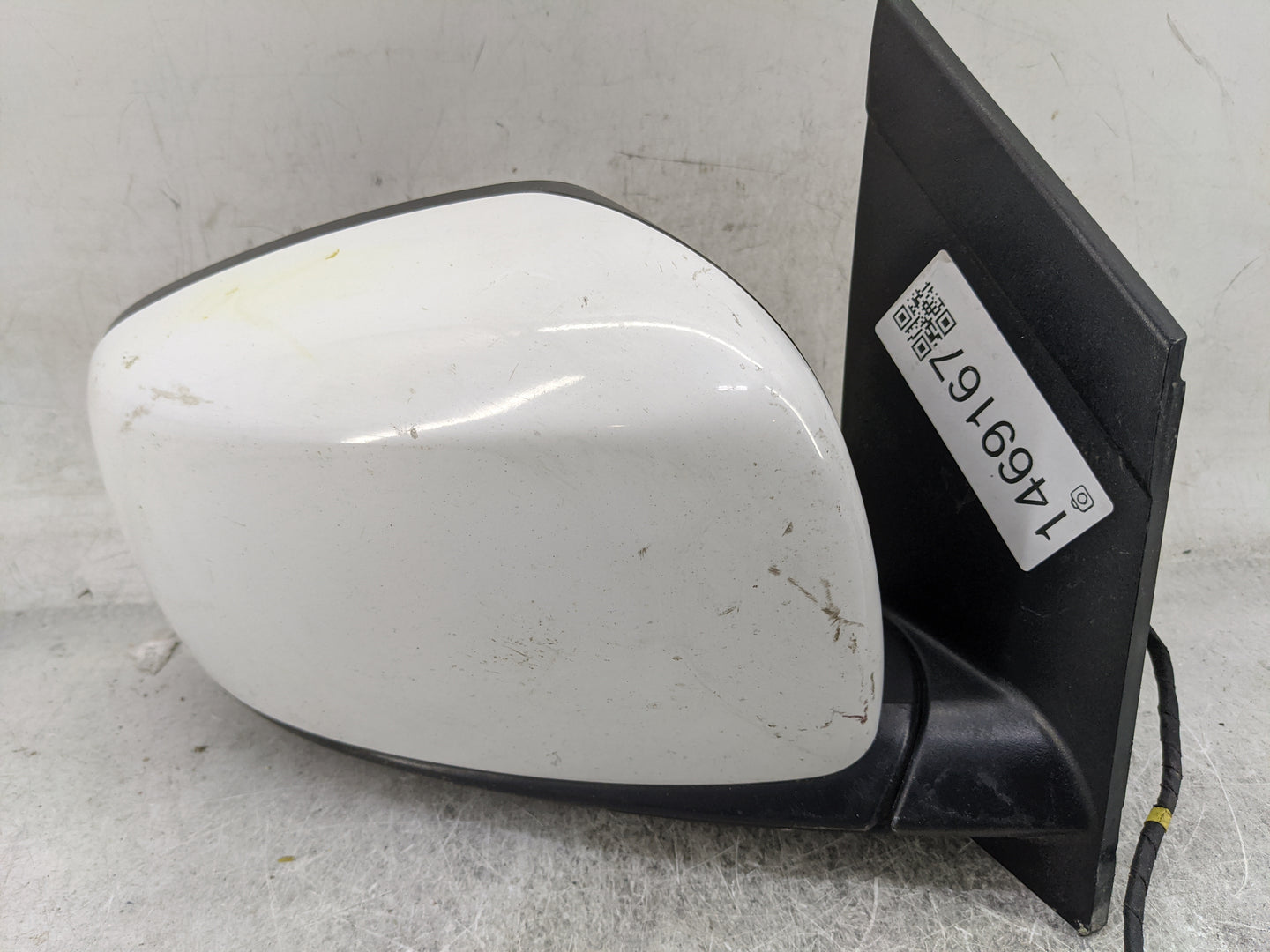 2013-2018 Nissan Altima Driver Side View Mirror - Left Door Mirror OEM Used - Oemusedautoparts1.com