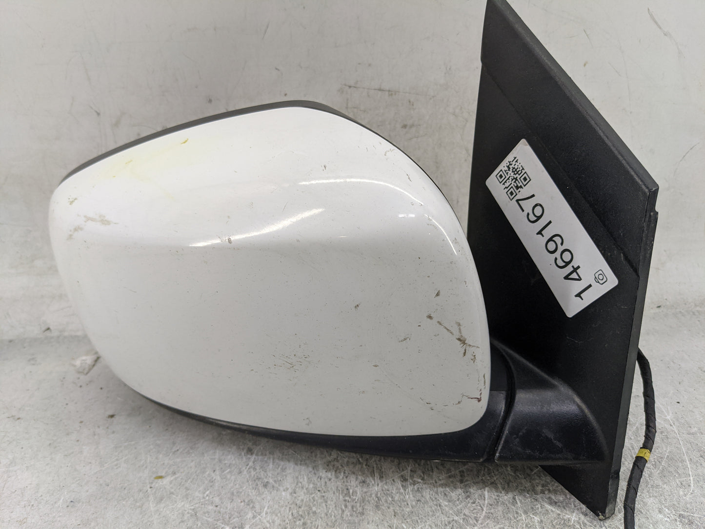 2013-2018 Nissan Altima Driver Side View Mirror - Left Door Mirror OEM Used - Oemusedautoparts1.com