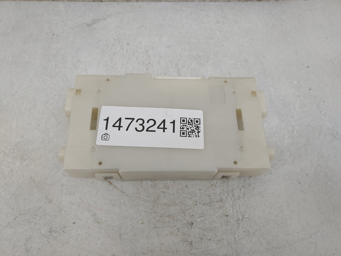 2018-2018 Nissan Altima Temperature Control Module 27760 9hu0a - Oemusedautoparts1.com