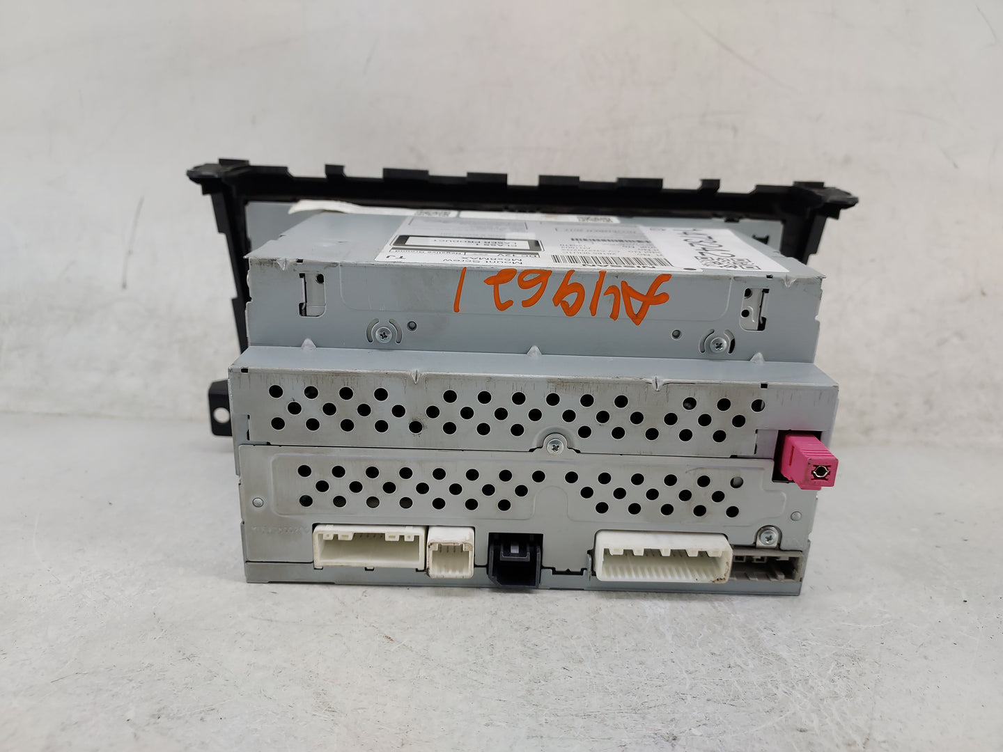 2018 Nissan Altima Radio AM FM Cd Player Receiver Replacement P/N:28185 9HU1C CV-CN27N2GX Fits OEM Used Auto Parts - Oemused