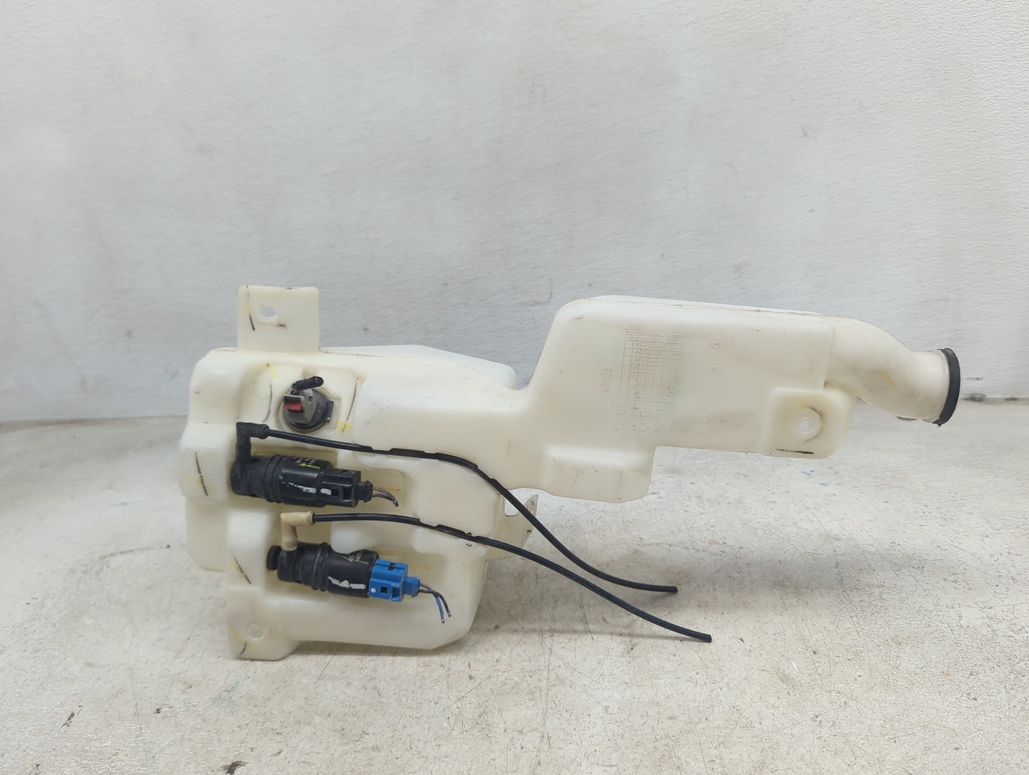 2013-2018 Nissan Altima Windshield Washer Fluid Reservoir Bottle Oem 1478906 - Oemusedautoparts1.com