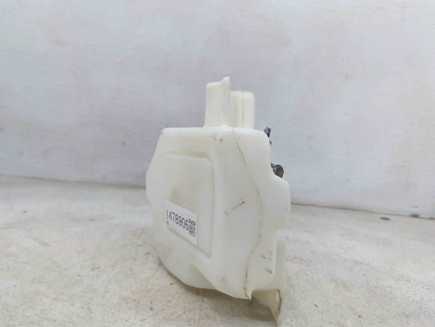 2013-2018 Nissan Altima Windshield Washer Fluid Reservoir Bottle Oem 1478906 - Oemusedautoparts1.com