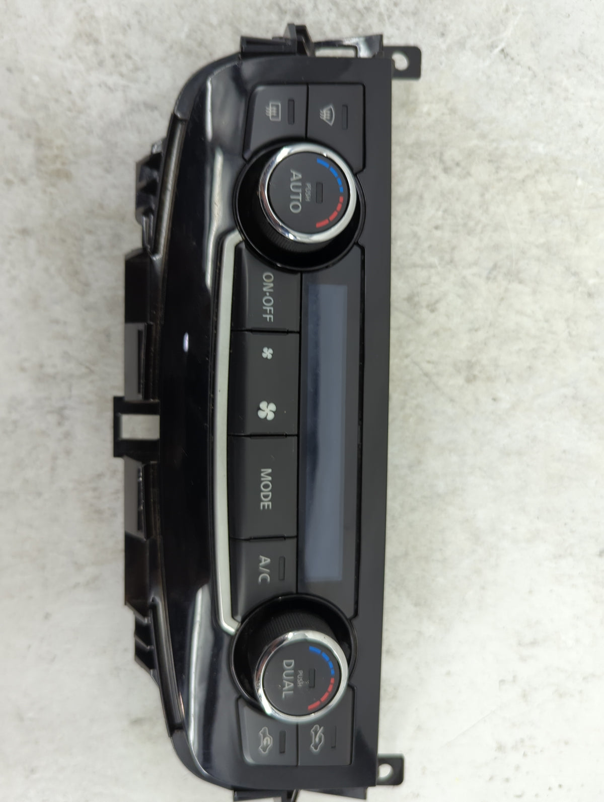2018 Nissan Altima Climate Control Module Temperature AC/Heater Replacement P/N:27500 9HU0A Fits OEM Used Auto Parts - Oemus