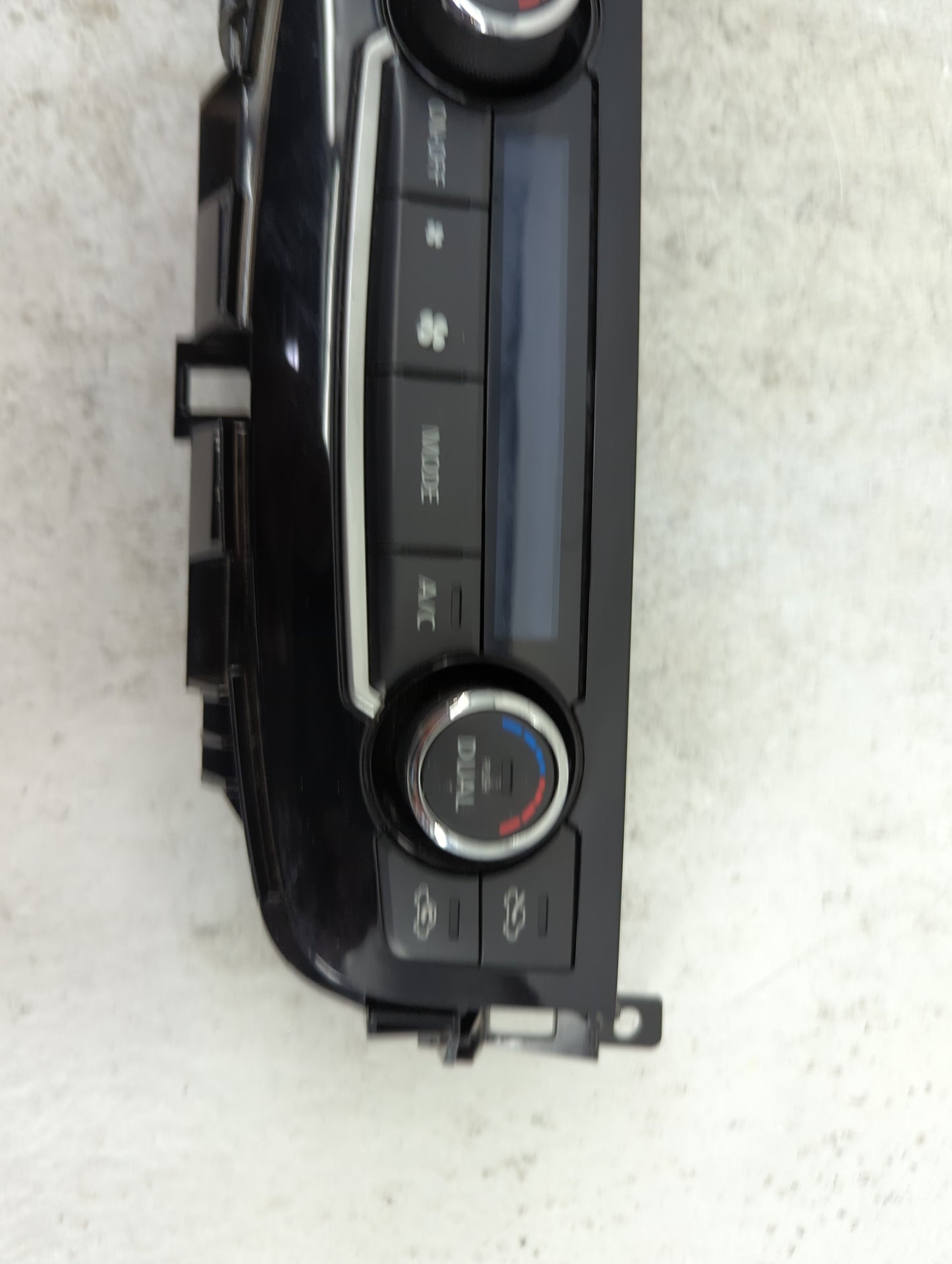 2018 Nissan Altima Climate Control Module Temperature AC/Heater Replacement P/N:27500 9HU0A Fits OEM Used Auto Parts - Oemus
