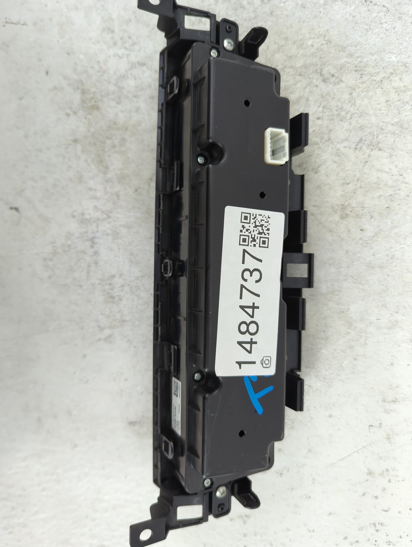 2018 Nissan Altima Climate Control Module Temperature AC/Heater Replacement P/N:27500 9HU0A Fits OEM Used Auto Parts - Oemus
