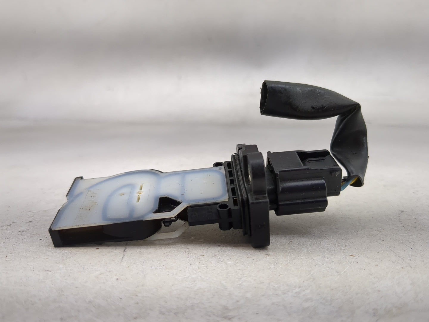 2016-2018 Nissan Altima Mass Air Flow Meter Maf 1486085 - Oemusedautoparts1.com